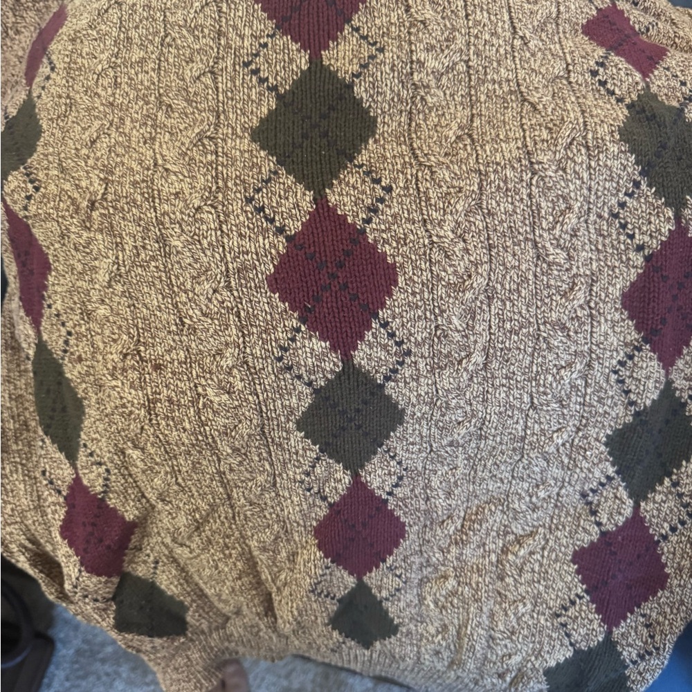 Roundtree & Yorke Brown Argyle Sweater